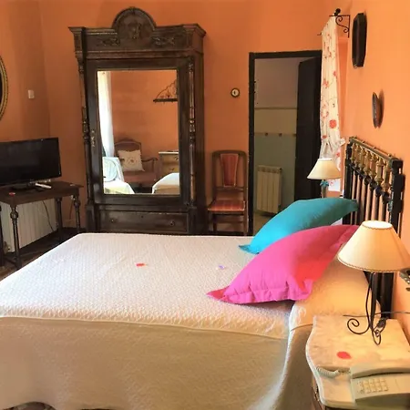 Hotel Palacio Guzmanes 3*