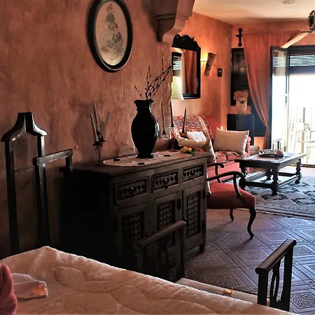 Hotel Palacio Guzmanes 3*