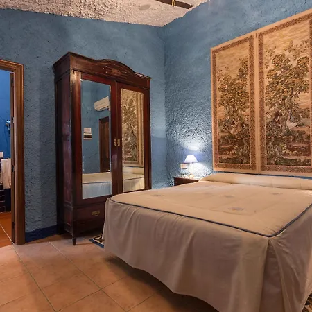 Palacio Guzmanes 3*