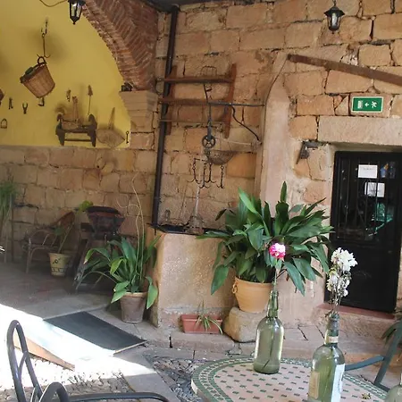 Palacio Guzmanes Baños de la Encina